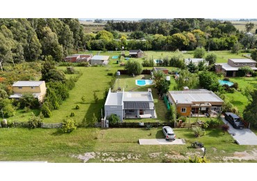 VENTA CASA VERONICA CON PISCINA K-1203