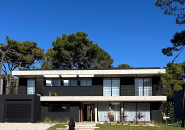VENTA CASA PINAMAR BARRIO PIONEROS A ESTRENAR
